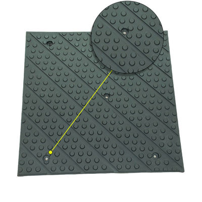Racecourse Black Rubber Flooring Mats Use For Channel Rubber Mats 6mm Thick Steel Plate Embedded
