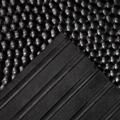 1.20m X 2.50m Rubber Mats For Horse Stall Walls Color Black And Thickness 18mm