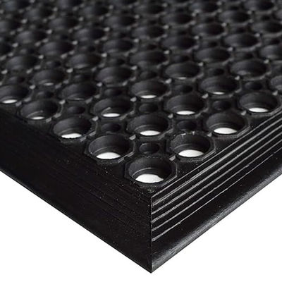 1m X 1.5m X 24mm Horse Trailer Rolls Horse Trail Mats With Holes Which Prevents Water Build-Up