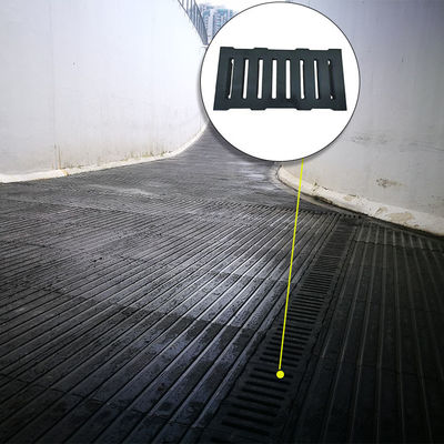 Racecourse Channel Black Rubber Drainage Cover Embedded In Cast Iron