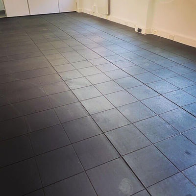 Interlocking Rubber Horse Stable Mats Floor Tiles 90cm X 90cm X 14mm And Edge Strips